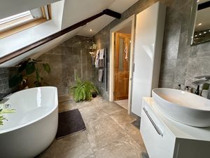 Photo 7- click for photo gallery